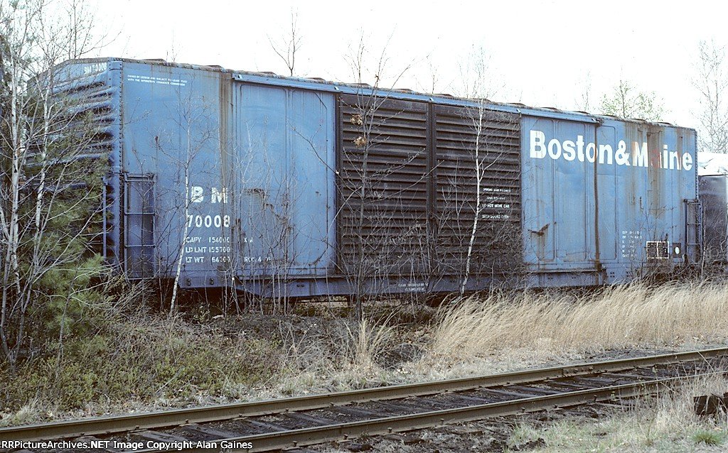 B&M Box Car 70008